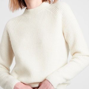 Banana Republic NWT Aire Waffle Knit Sweater Size Medium